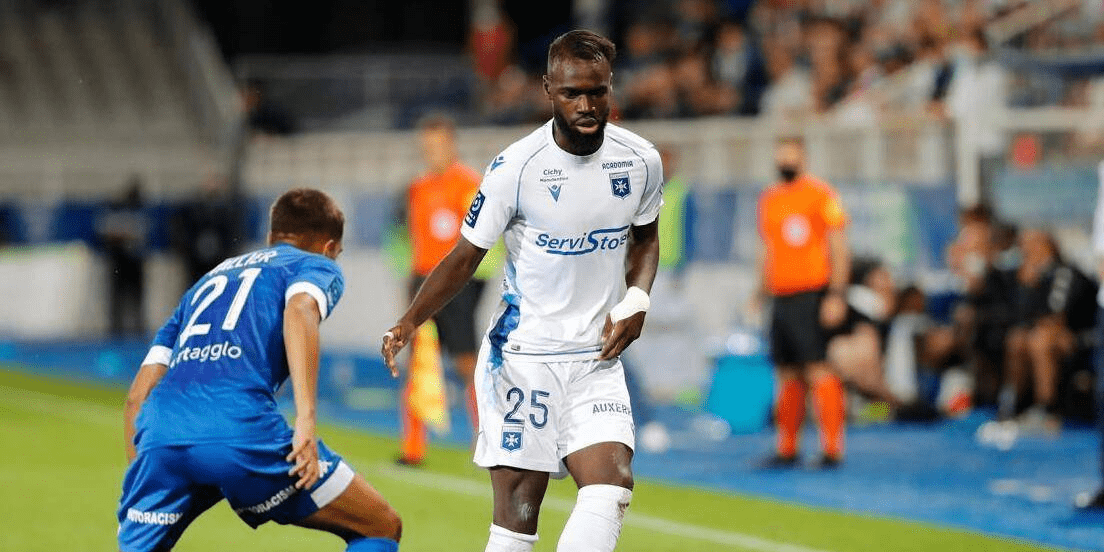 九游体育官网-清晨纽卡斯尔调整名单以备葡超，篮板制胜环节打磨，悬念犹存，控场能力受关注