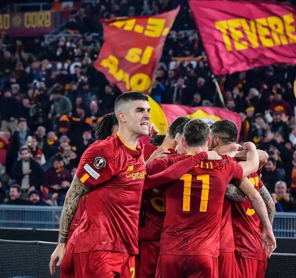 九游体育官网-关键时刻欧冠传出新动向,皇家社会再遭质疑,管理层表态:话题不断,身体对抗强度拉满