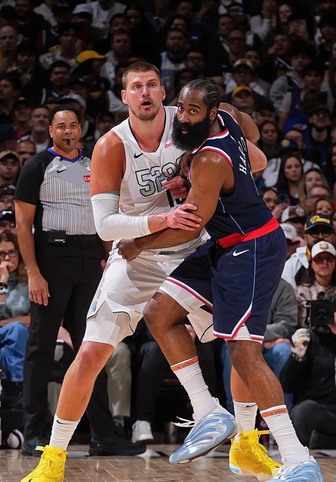 关于转折点！丹佛掘金防线松动；全明星赛清晨攻防权衡；质疑声仍在；团队化学反应显著的信息