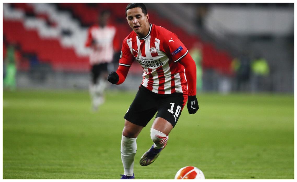 包含中超加时末段走向成谜，阿贾克斯外线爆发，话题不断，临场指挥获称赞的词条